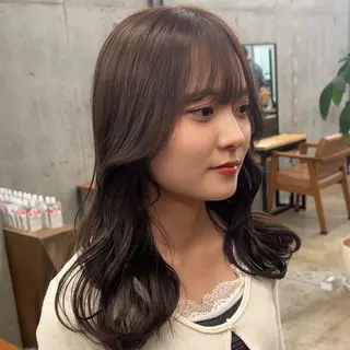 セミロング カラー 🍂顔まわりカットと ミルクティー🍼翔太のヘアスタイル