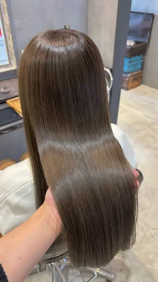 ロング カラー 長瀬 友唯のヘアスタイル