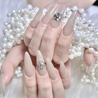 ネイル 奈 奈のネイルデザイン