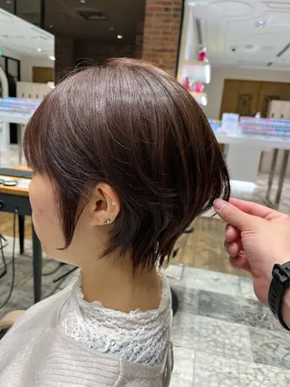 ショート 顔まわりカット 前髪カット安井楽人のヘアスタイル