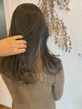 セミロング カラー ネイル 美容室 ソンリエのヘアスタイル