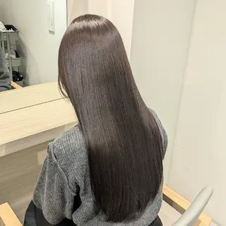 ロング LOVEST クロサカ ユウナのヘアスタイル