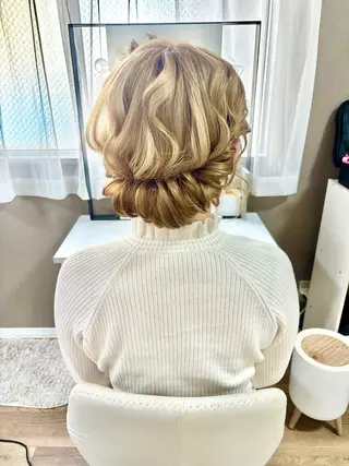 ヘアアレンジ May  lilly 名駅店所属・矢野 映見のエステ・リラクイメージ