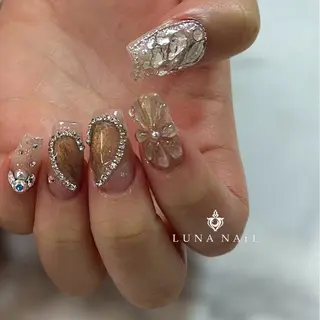 ネイル アトリエ　ミモザ所属・いまむら あかりのネイルデザイン