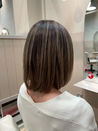 ショート カラー特化型美容師 保住のヘアスタイル