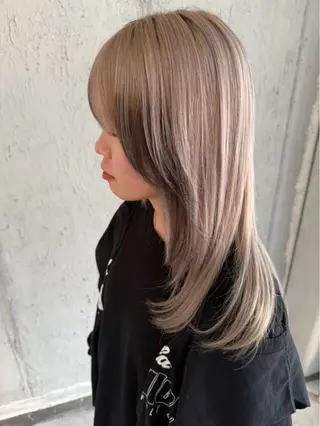 セミロング カラー Mariana雛/ ブリーチ/ハイライトのヘアスタイル