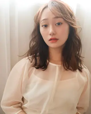 セミロング カラー GO TODAY  SHAIR SALON 梅田NU茶屋町店所属・田中成美/レイヤー カット/透明感カラーのヘアスタイル