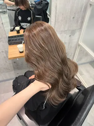 ロング ayano /レイヤー/艶カラーのヘアスタイル