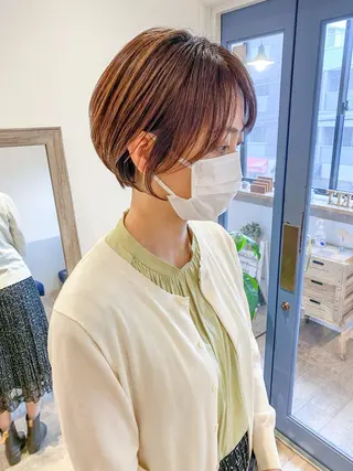 ショート カラー パーマ .iyu所属・吉祥寺小顔×ショート 🍋宮本大輔🍋のヘアスタイル