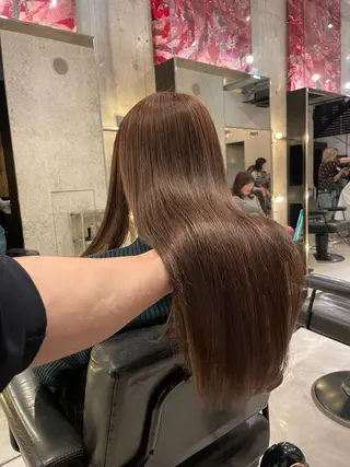 セミロング Luxe所属・Luxe表参道 髪質改善　奈良のヘアスタイル