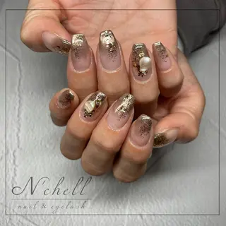 ネイル Nailist Aoiのネイルデザイン