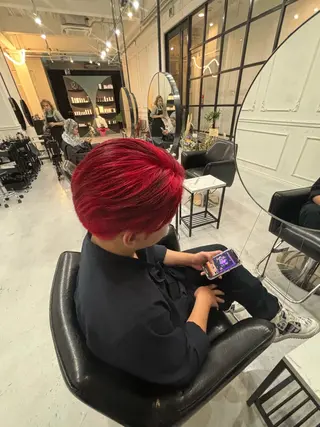 ショート カラー Maison Halu YUKIのヘアスタイル