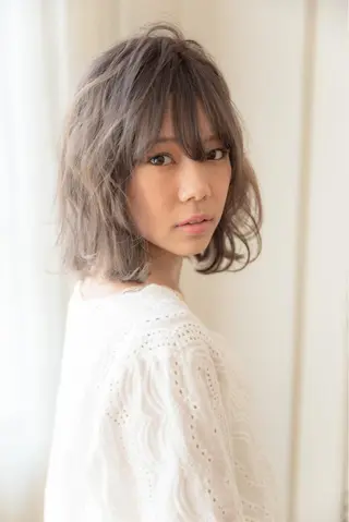 ミディアム カラー パーマ レイヤー/ウルフ ハイトーンhiroのヘアスタイル