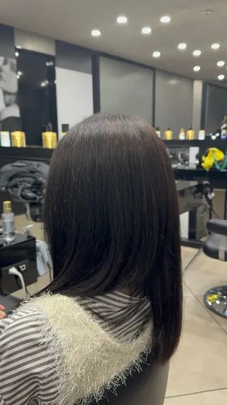 セミロング カラー 池田 龍生のヘアスタイル