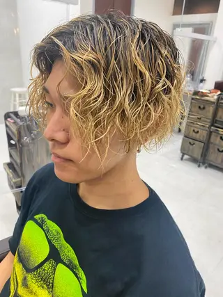 ショート 村山 豪歩のヘアスタイル