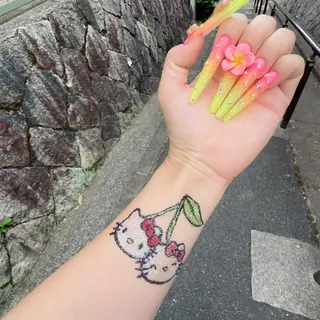 うにゃねいる🌷 Mayaのネイルデザイン