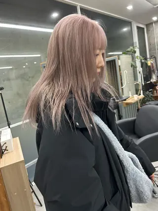 ミディアム カラー ✨ブリーチ特化✨ 💚Acchon💚のヘアスタイル