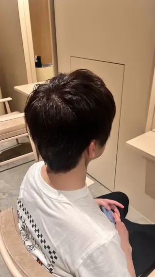 ショート カラー メンズ meirin <yeni-イェニ>のヘアスタイル