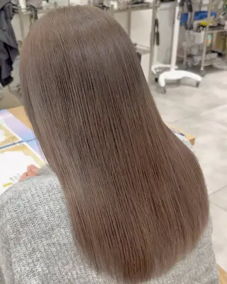 セミロング MEGULI所属・新田 琴美/ 透明感/レイヤーのヘアスタイル