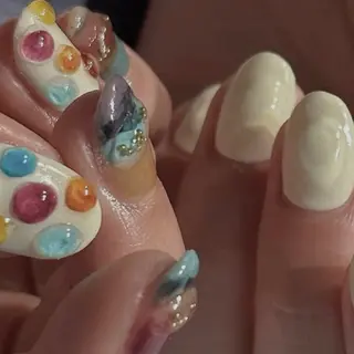 ネイル talo .のネイルデザイン