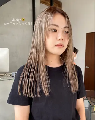 ロング カラー 松崎 めいのヘアスタイル