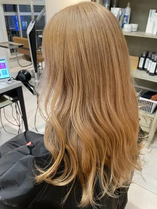 ロング カラー ブリーチ特化 ハイトーンRYOYAのヘアスタイル