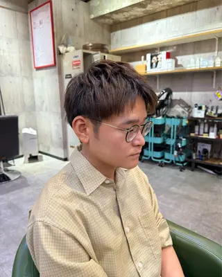 メンズ 艶ベージュカラー naoki.のヘアスタイル