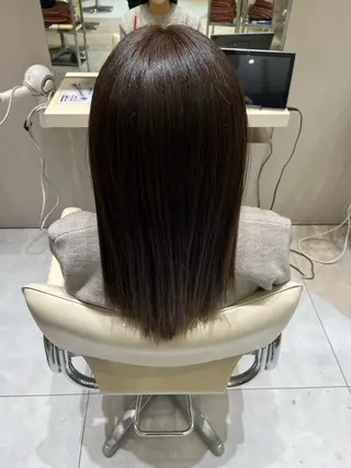 ロング カラー k-two 関 七海のヘアスタイル