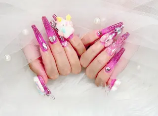 ネイル ガールネイルサロン所属・ガール　ネイルサロン 垣内　英里のネイルデザイン