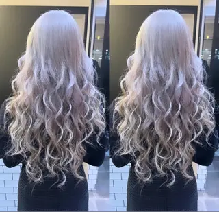 ロング カラー ヘアアレンジ ハイトーンヘアセット 🦋yuri🦋のヘアスタイル