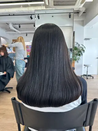ロング 川上 彩夏のヘアスタイル