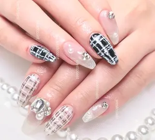 ネイル リボン、ガーリー パーツ放題専門店のネイルデザイン