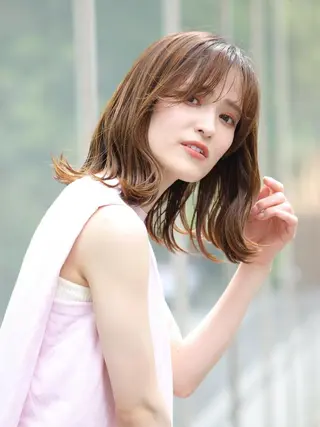 ミディアム カラー 畑中 さとこのヘアスタイル