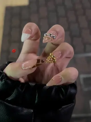 ネイル 中倉 美咲のネイルデザイン