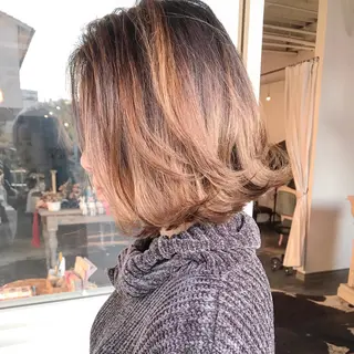 ミディアム カラー ヘアアレンジ Mariana/ 鶴原-ハイライトのヘアスタイル