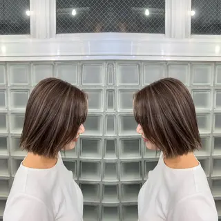 ミディアム カラー レイヤー/ボブ/ ミニボブ/AOIのヘアスタイル