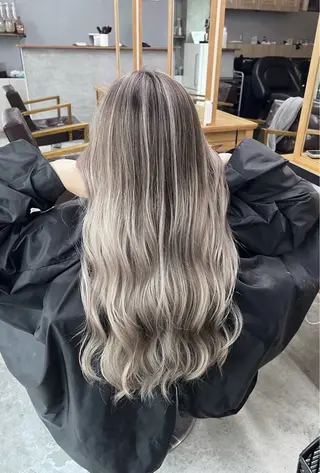 ロング カラー ROBIN所属・指名数No.1 /NAOYAのヘアスタイル