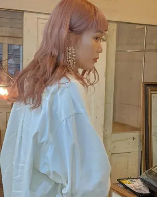 セミロング カラー ヘアアレンジ 南堀江 möwen ( メーヴェ )所属・mowen RUIのヘアスタイル