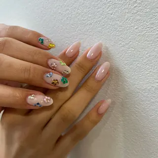 ネイル 小川 奈々花のネイルデザイン