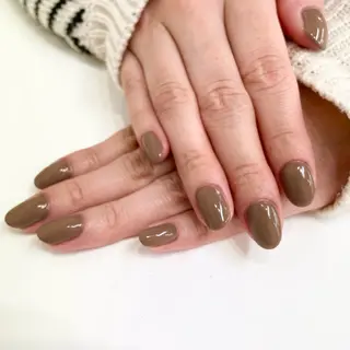 ネイル esNAIL新宿西口店所属・emi esNAILのネイルデザイン