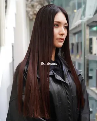 ロング カラー CHERIEブリーチ ダブルカラー 天神のヘアスタイル