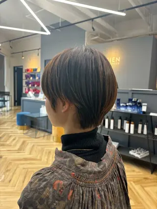 ショート 重里 瑠花のヘアスタイル