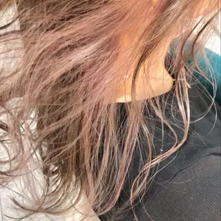 セミロング カラー シェアハピ ヤマモトのヘアスタイル