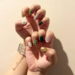 ネイル scré as Ételのネイルデザイン