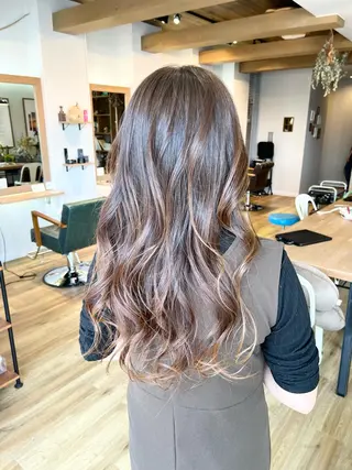 ロング カラー 堀 望美のヘアスタイル