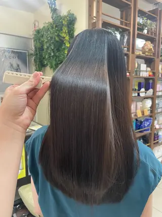 ロング カラー 美髪クリエイター 三浦　葵のヘアスタイル