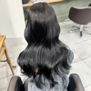 ロング カラー ブリーチなし/レイヤ ー特化🌈Tommyのヘアスタイル