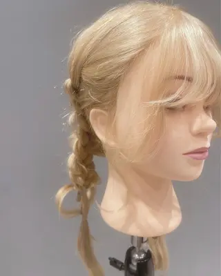 セミロング カラー パーマ ヘアアレンジ 加藤 愛実のヘアスタイル