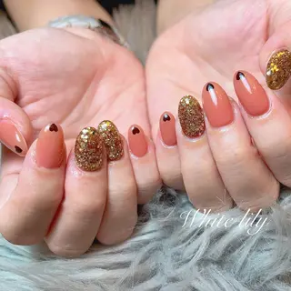 ネイル White lily所属・牧田 雅世のネイルデザイン