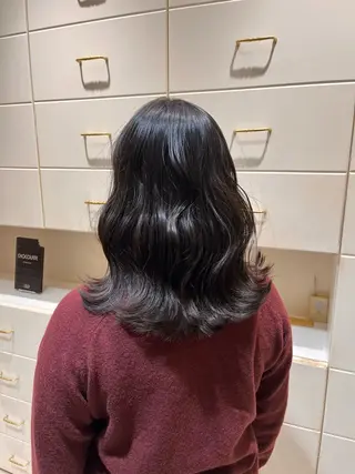 セミロング hair make BEHIVE ichibancho AVEDA所属・渡邉  日向子 ・レイヤー、縮毛矯正のヘアスタイル